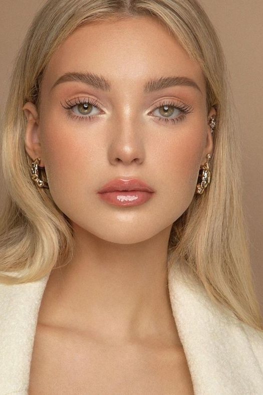 rosy cheeks Old Money Makeup