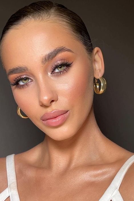 Soft Glam Old Money Makeup