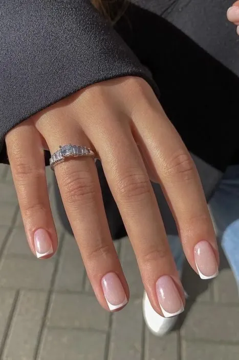 french tip Mob Wife Aesthetic Nails