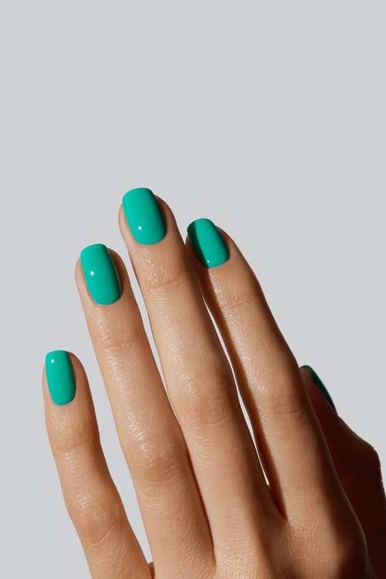 electric green manicure