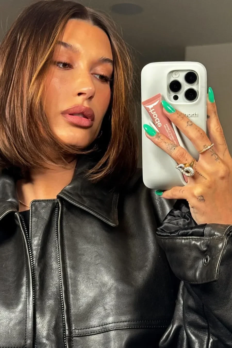 Best Summer Nail Color - electric green