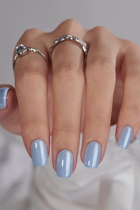 baby blue manicure