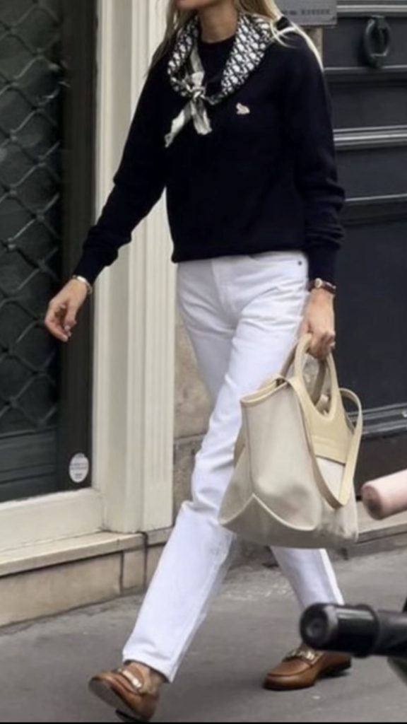 White Jeans Outfit idea
