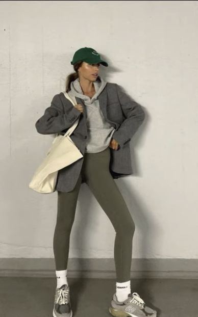 How To Dress Up Leggings for travel