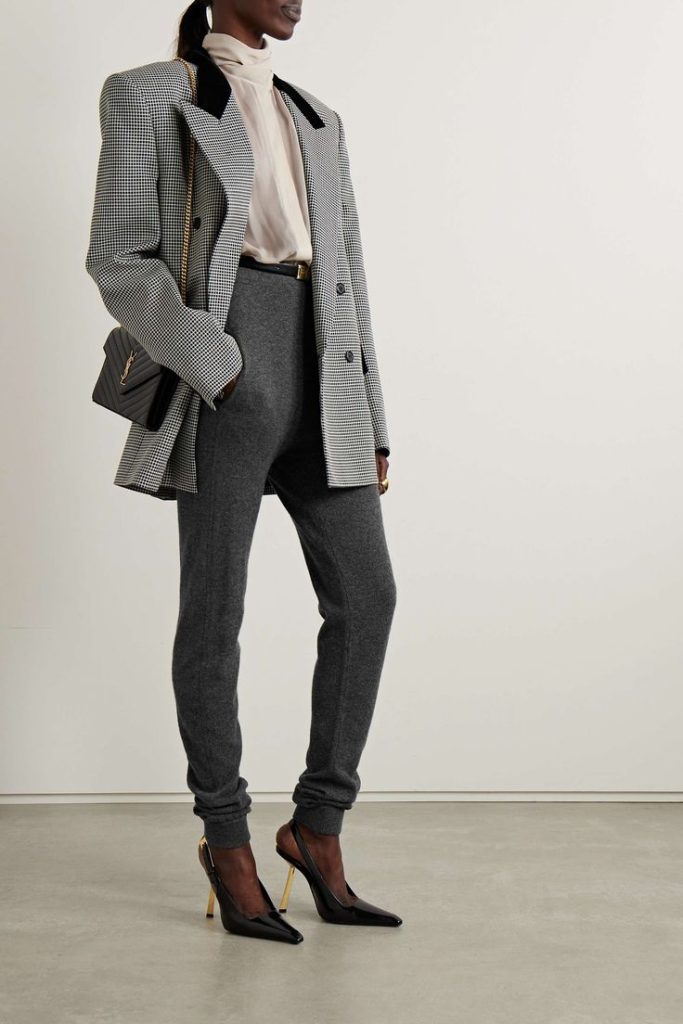 leggings office outfit idea
