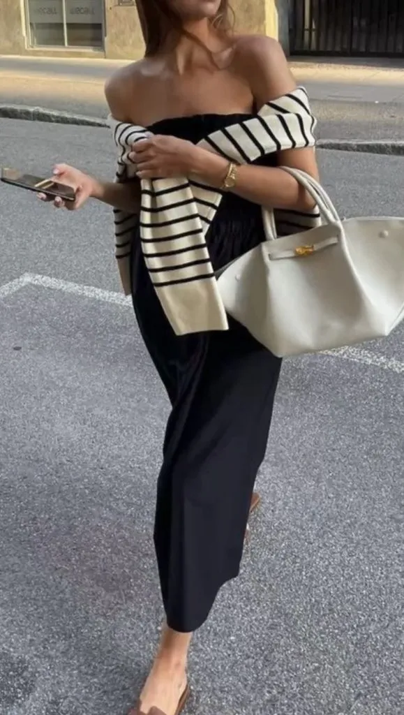 Black Monochrome and Striped Sweater Outfits 