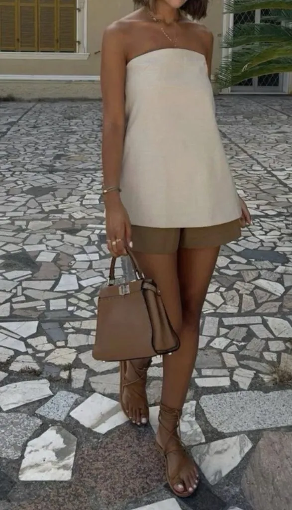 Shorts Vacation Outfit