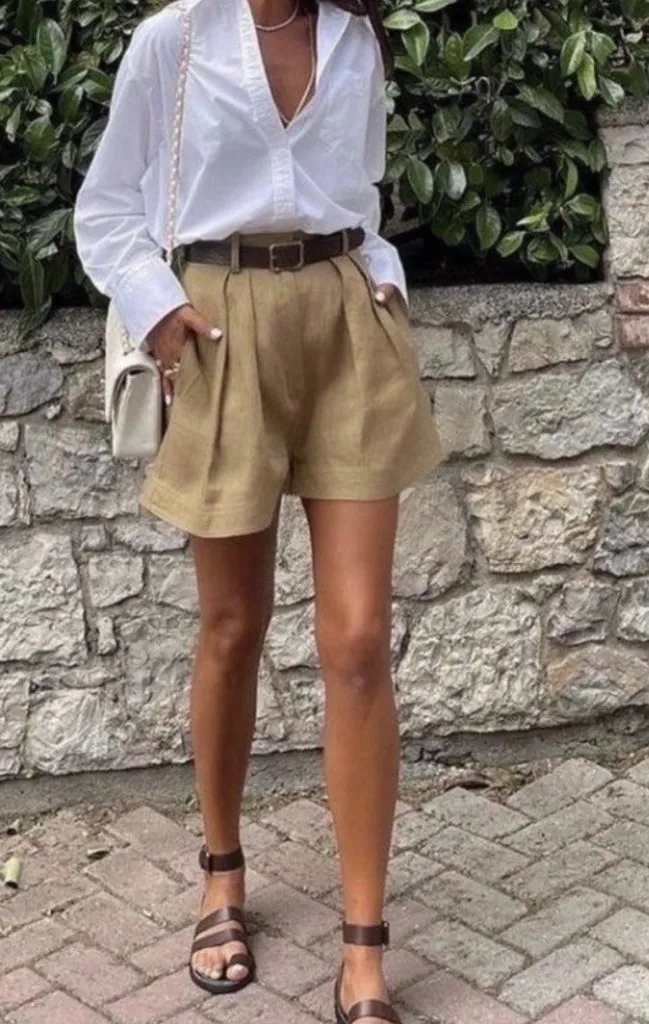 Shorts Vacation Outfit