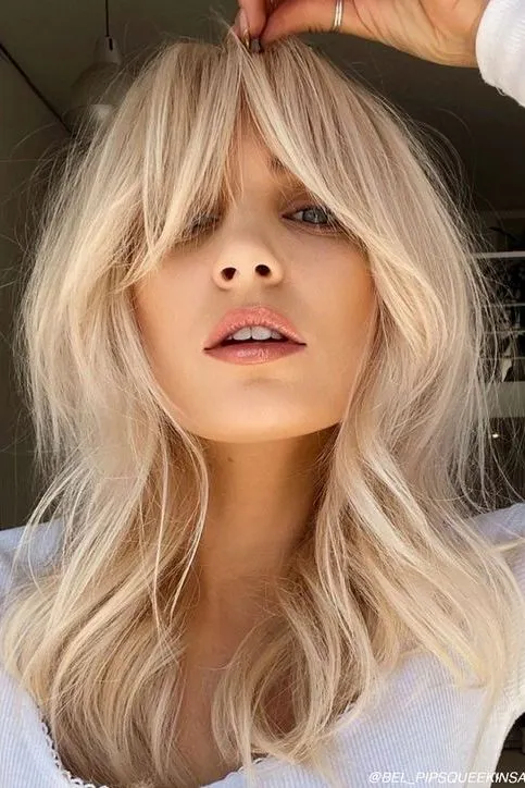 Textured Medium Cut hairstyle