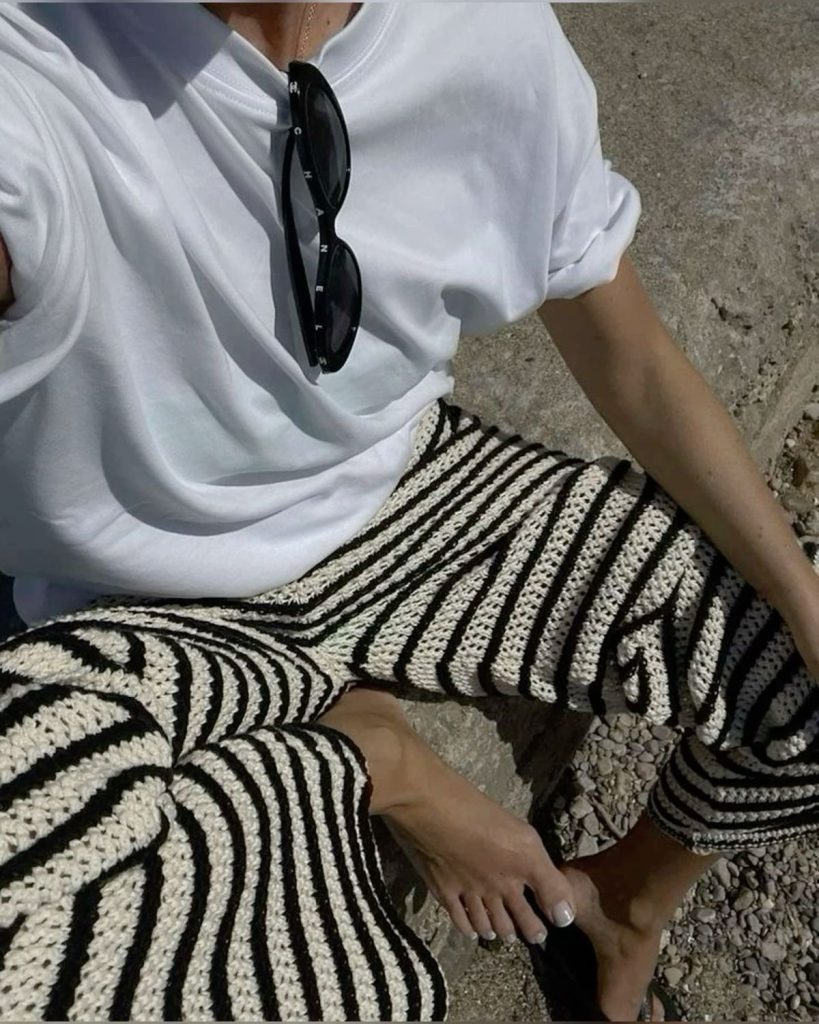 Striped Details Beach Outfit