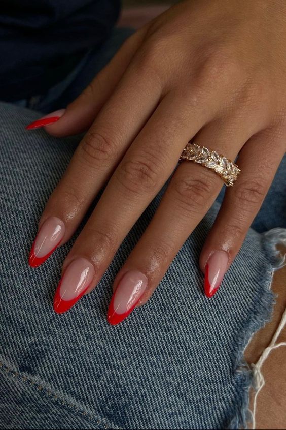 pop of red September Nail ideas