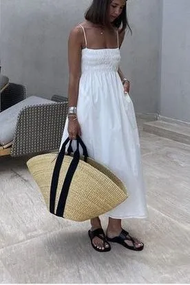 maxi dress and sandals outfits