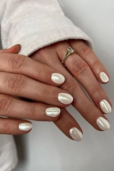 summer in Paris August nails