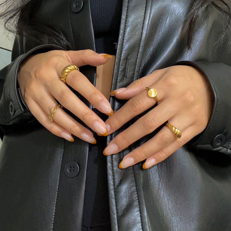 rings on fingers
