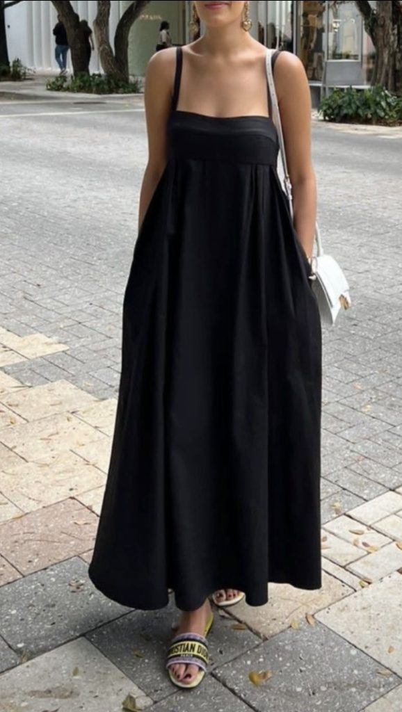 Black dress outfits