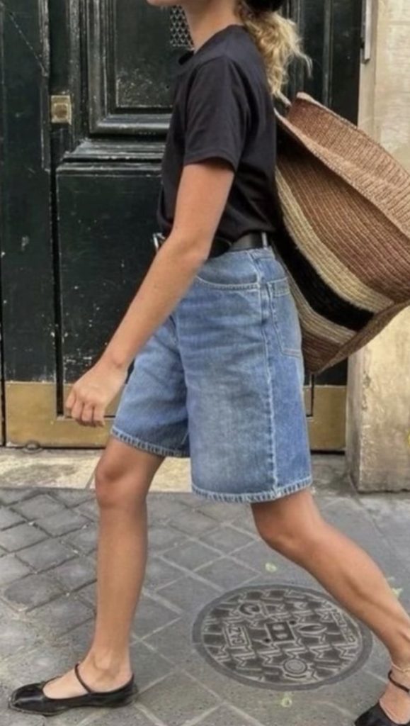 trendy denim shorts outfit
