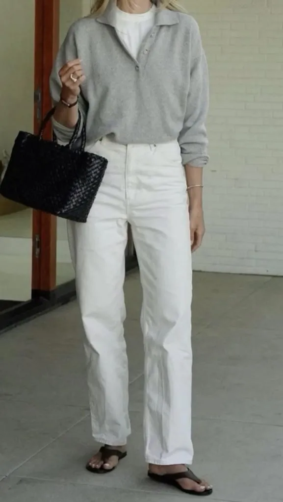 White jeans outfit for moms