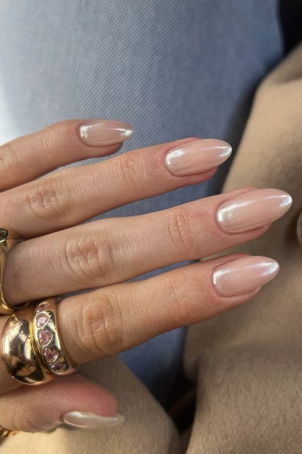 pearlescent classy clean nails