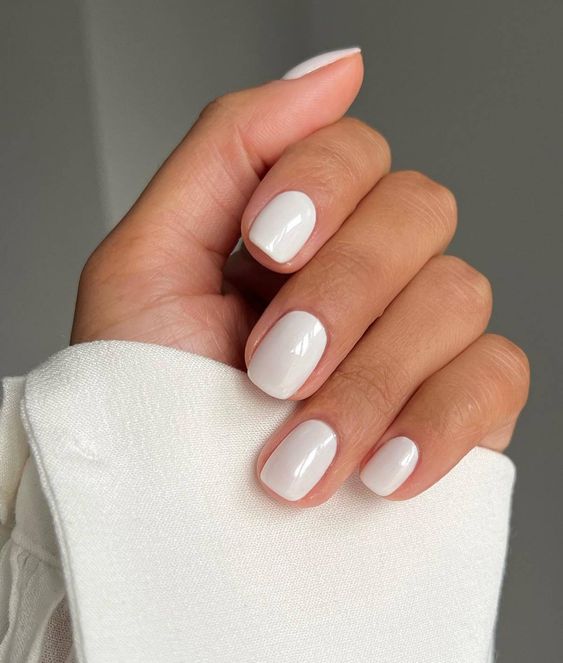 date night manicure ideas