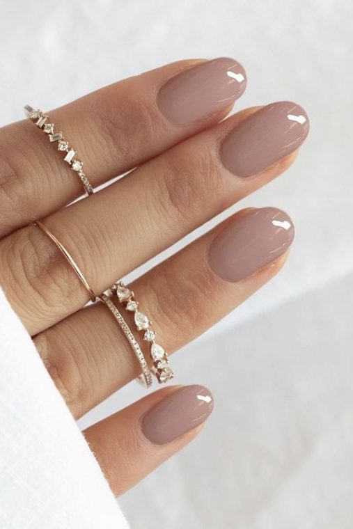 mauve manicure