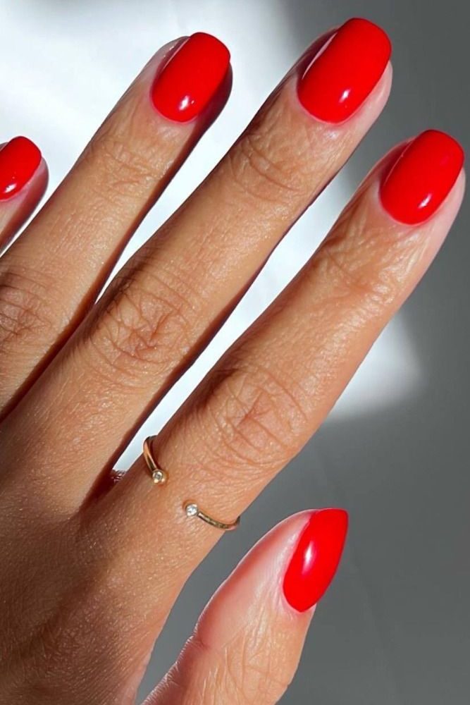pop of red Nails
