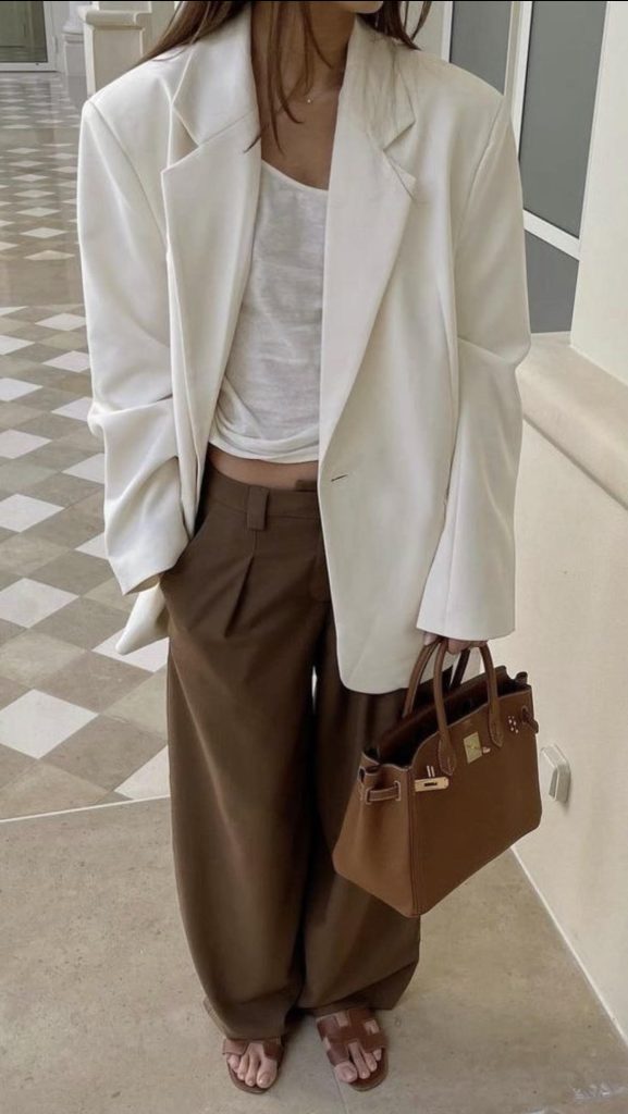 Brown Pants Fall Outfit Inspo