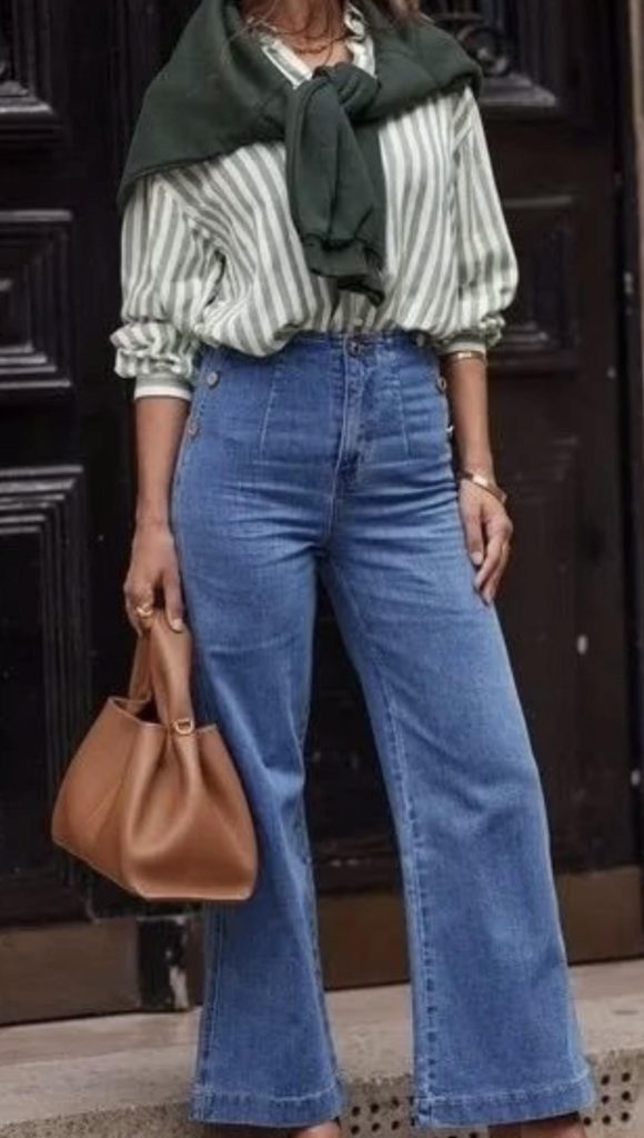 Pop of green transitional casual weekend outfits