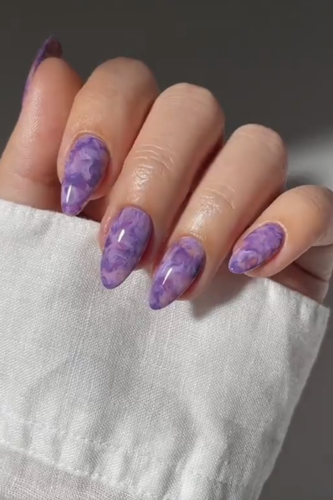 Purple marble Nail inspo