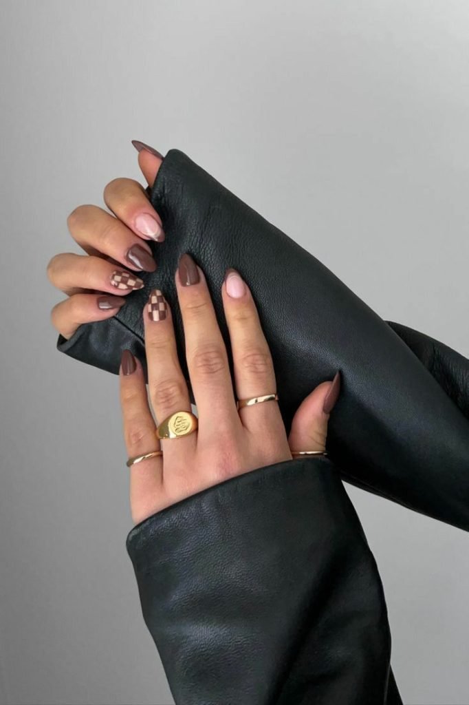 Checkerboard Nails