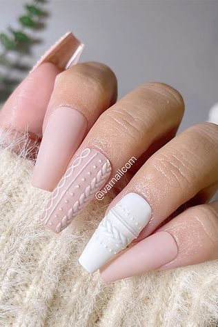 Textured Sweater Nails