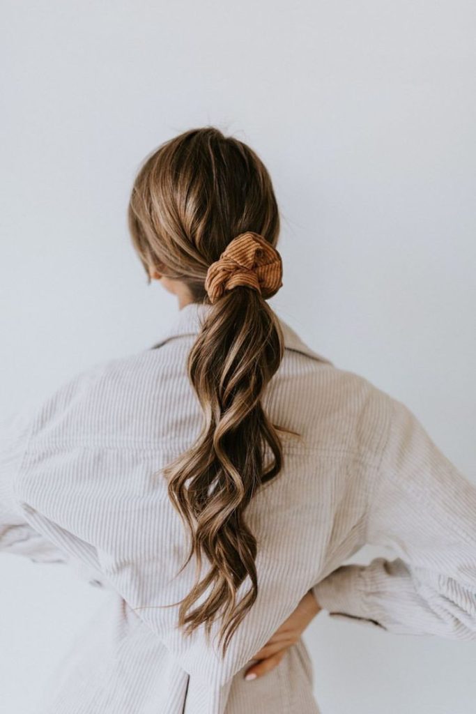 High Ponytail | How to Style Wavy Hair