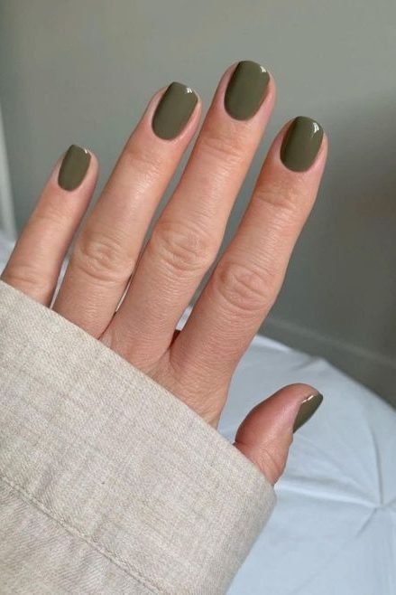 Olive Green Fall Short Nails