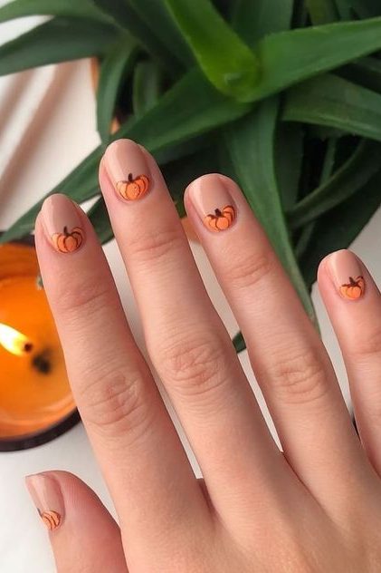Pumpkin nails