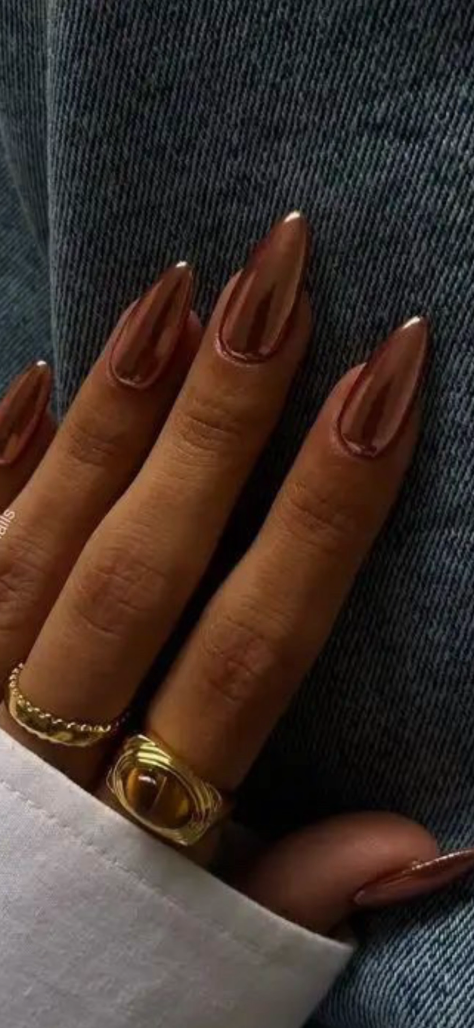 Moody Manicure