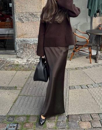 Slip skirt and sweater Casual Old Money Style