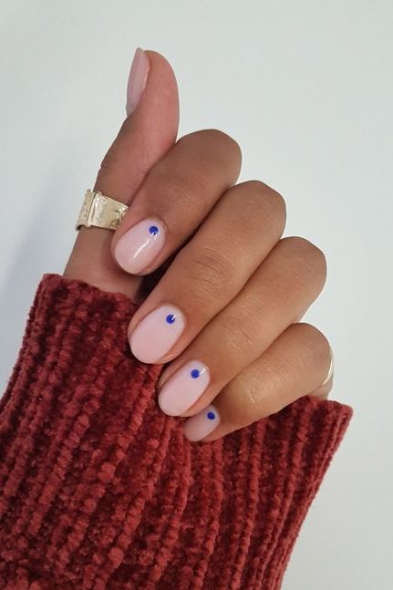Minimalist Nail Art ideas