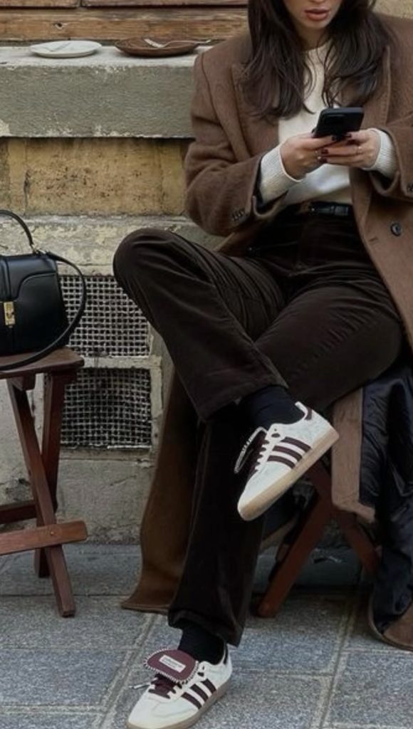 Monochrome Brown Paris Fall Outfits