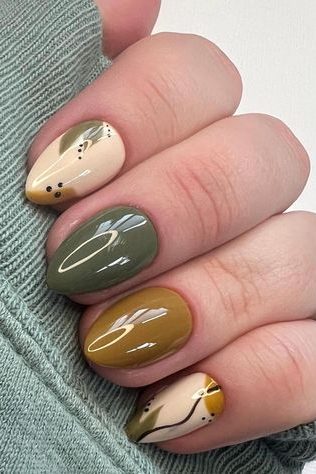 Abstract Fall Thanksgiving Nail Art Ideas