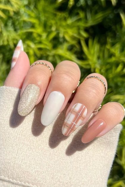 Plaid Thanksgiving Nail art