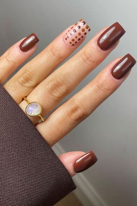 Polka Dot Thanksgiving Nail Art Ideas