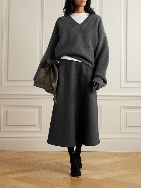 Cashmere Sweater and Wool Skirt outfit | Old Money Winter Outfits