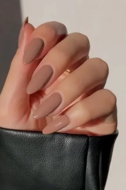 Hot Cocoa Winter Nail Trends