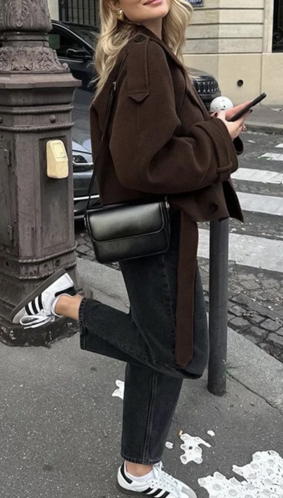 Fall Weekend Black Jeans Outfits