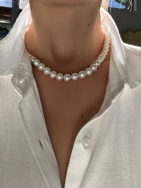 chic pearl necklace