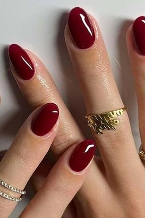 Classic Short Burgundy Nails