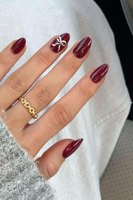 Christmas-Themed Nail Art idea