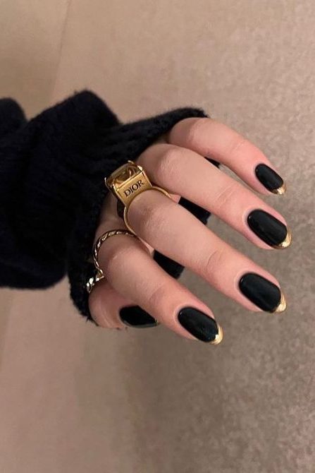 New Year’s Eve Classy December nails
