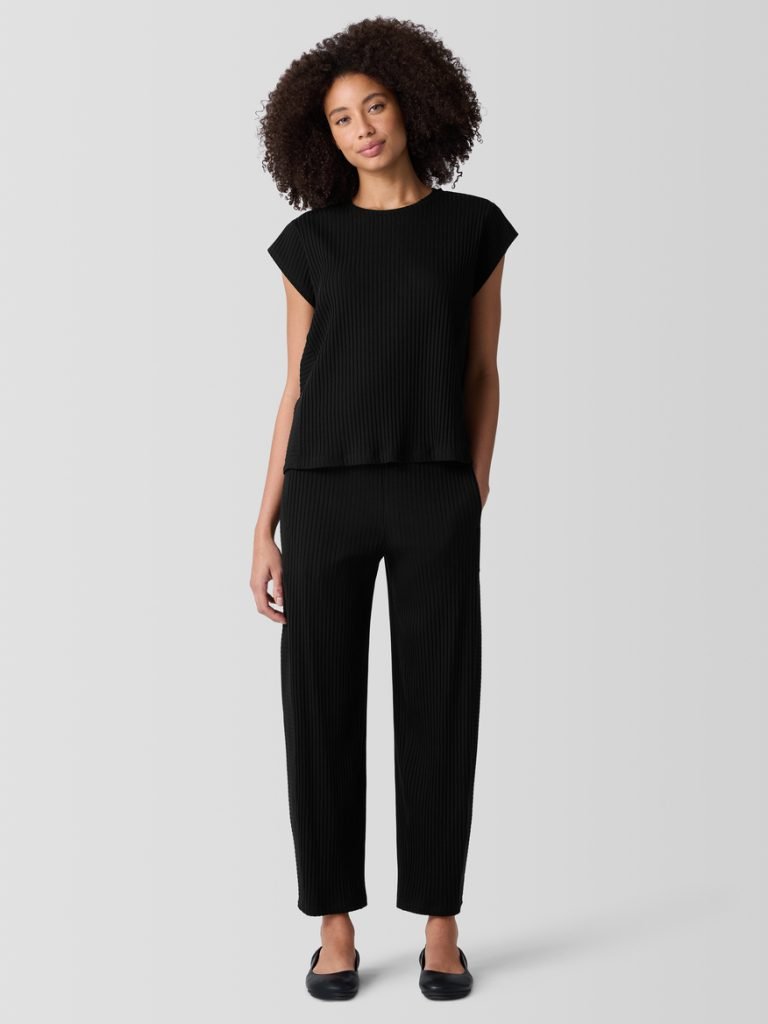 EILEEN FISHER clothing brand