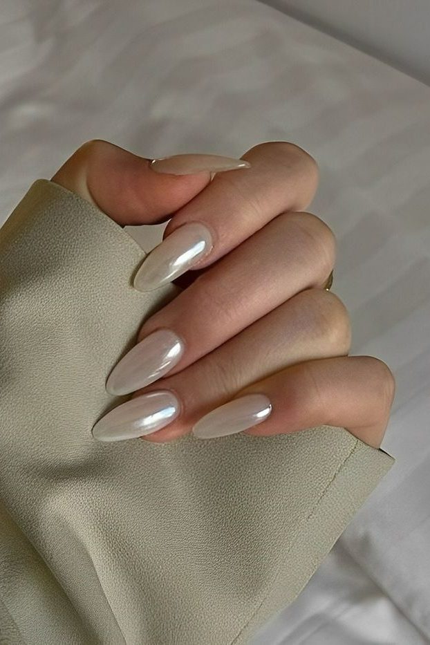 Winter White Classy December nails