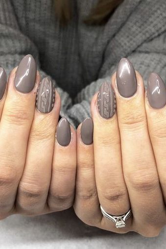 Sweater Detail Nails